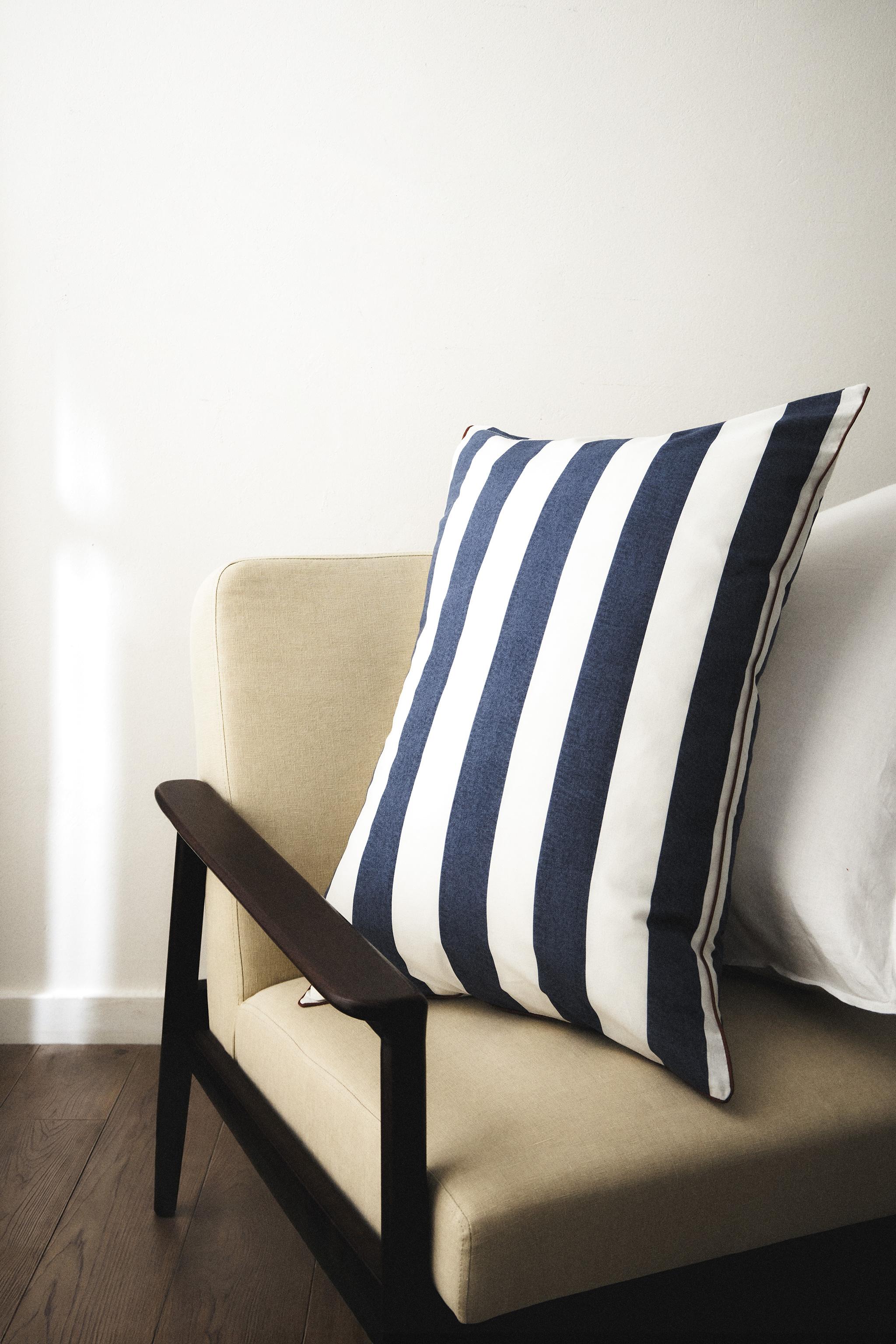 FADED COTTON STRIPED PILLOWCASE